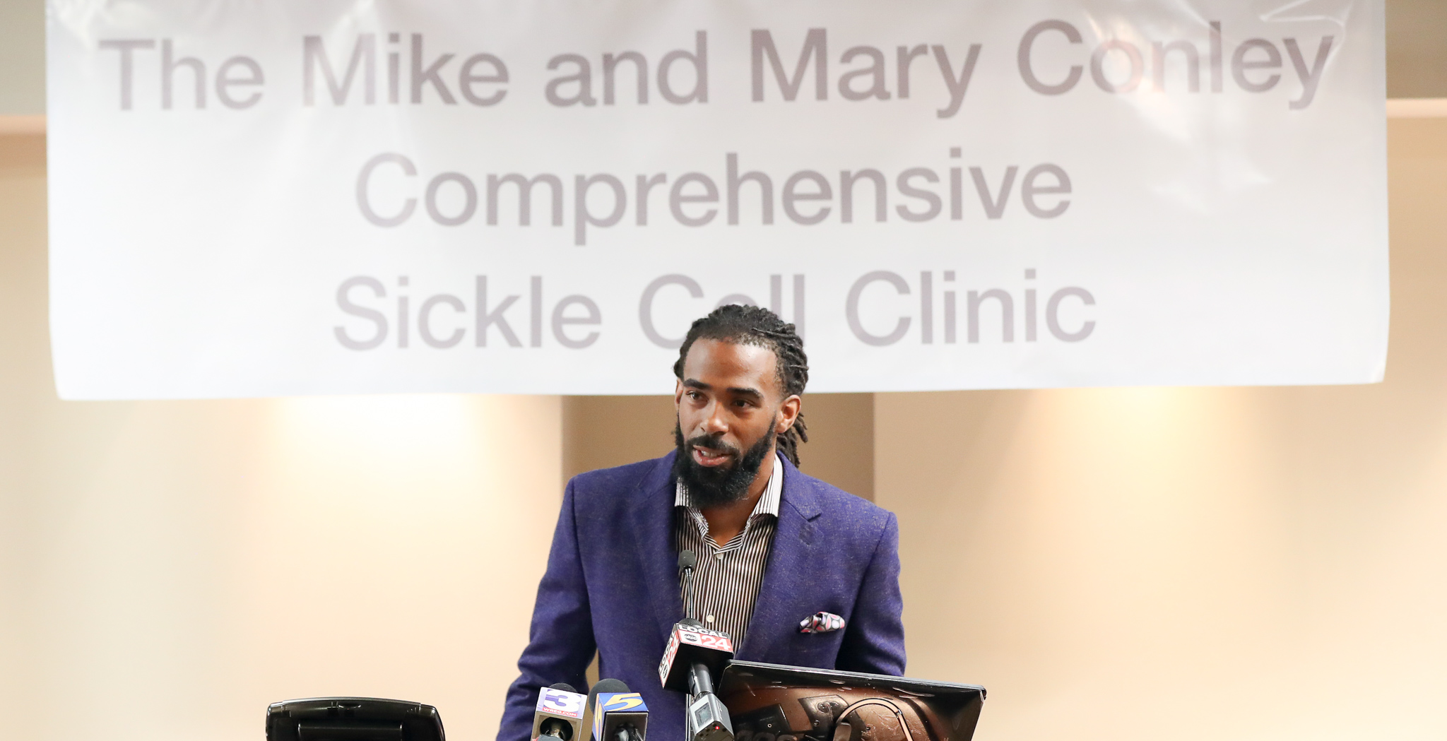 Amid Uncertain Grizzlies Future, Mike Conley Jr. Strengthens Ties to Memphis Community